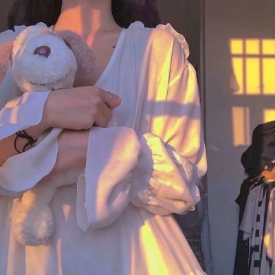 送报女孩